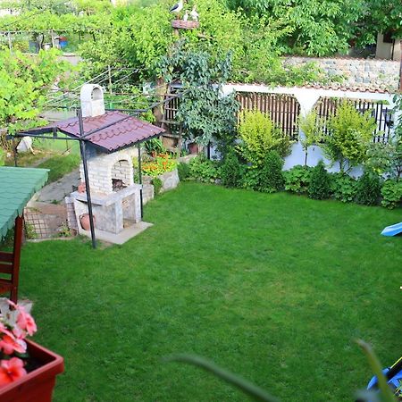 Green House - Попниколови ساباريفا بانيا المظهر الخارجي الصورة