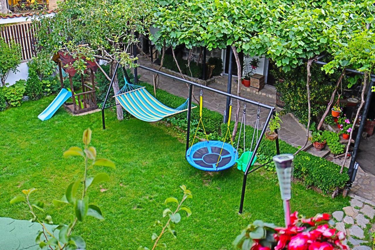 Green House - Попниколови ساباريفا بانيا المظهر الخارجي الصورة