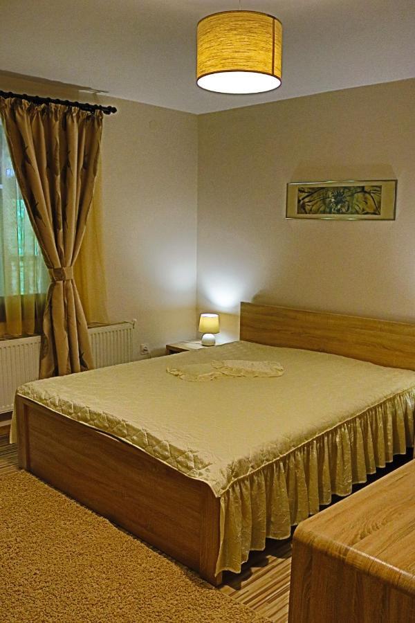 Green House - Попниколови ساباريفا بانيا المظهر الخارجي الصورة